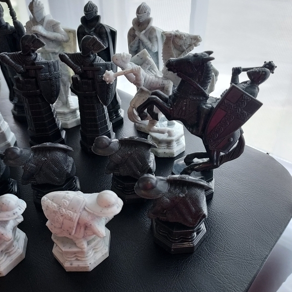 Harry Potter 2002 Wizard Chess Replacement Pieces 23 Pieces - Picture 5 of 5